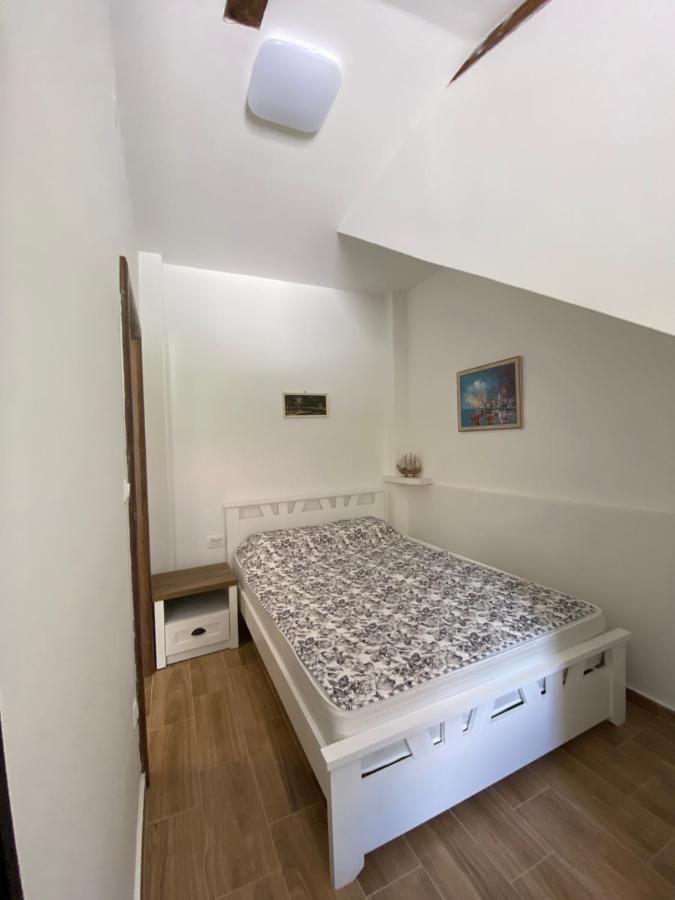 Sunny Bay Apartments Kotor Exterior photo